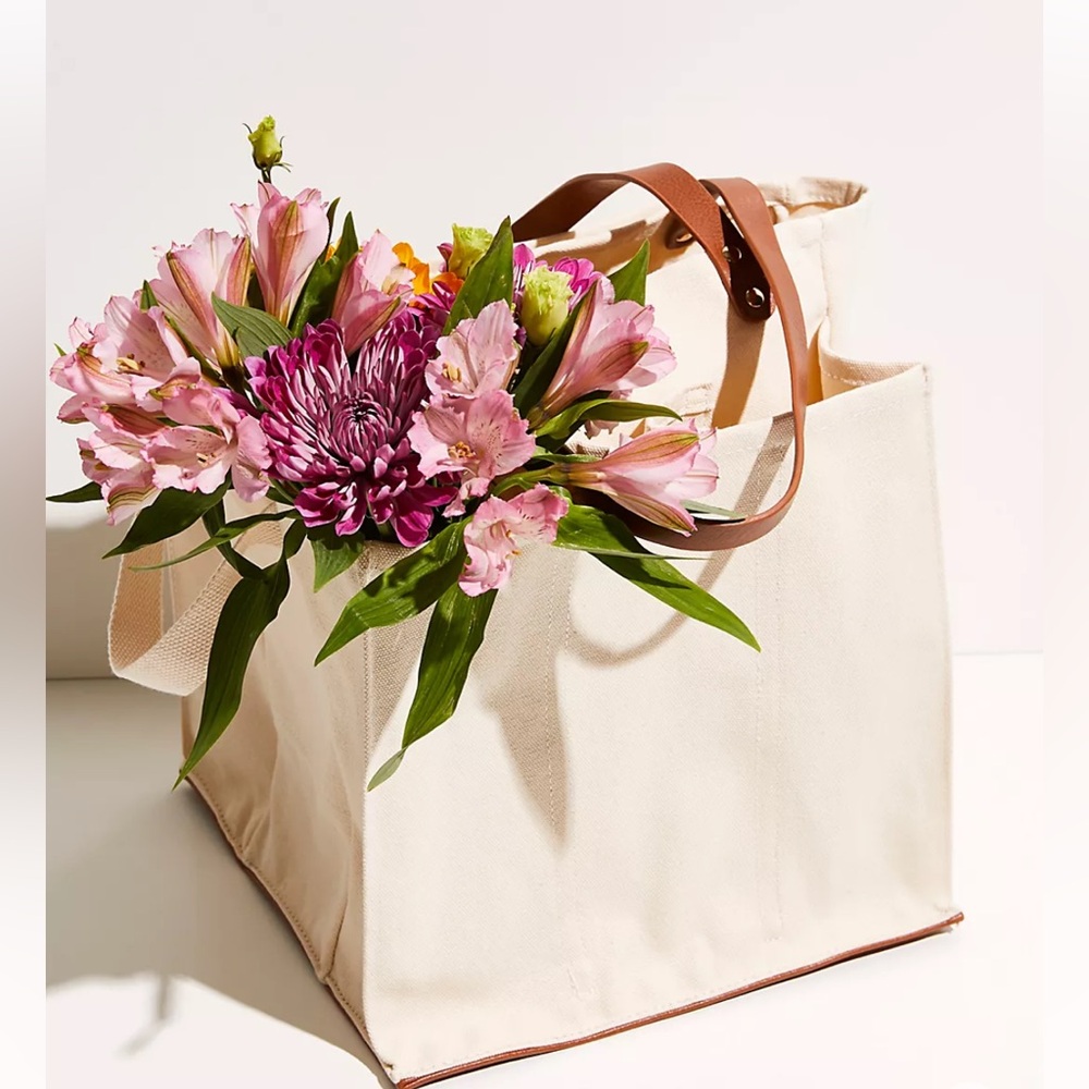 NWOT Free People Verve Canvas Market Tote - Picture 2 of 15